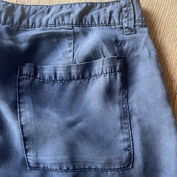 AE grey Soft shorts size 8 - Picture 4 of 6